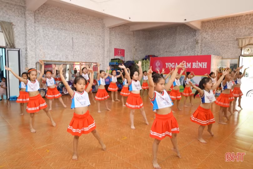 Các CLB thể thao và nghệ thuật thu hút học sinh TP Hà Tĩnh ngay đầu hè