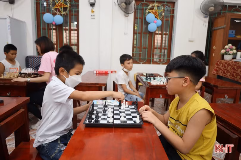 Các CLB thể thao và nghệ thuật thu hút học sinh TP Hà Tĩnh ngay đầu hè