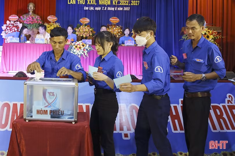 Chị Nguyễn Thị Thủy tái cử Bí thư Huyện đoàn Can Lộc