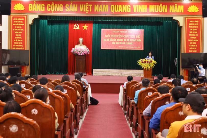 Hãy thể hiện tình yêu sách, lan tỏa mạnh mẽ văn hóa đọc trong cộng đồng