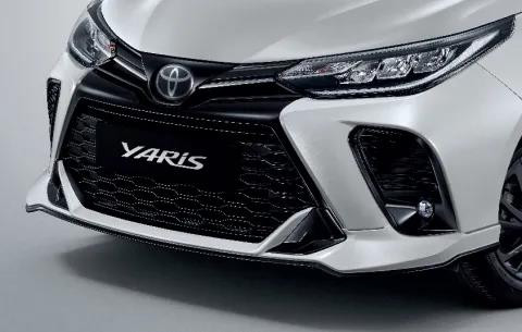 Toyota Camry, Corolla Cross, Yaris và Corolla Altis đồng loạt nhận được phiên bản đặc biệt toyota-yaris-60th-anniversary-thailand-8.webp
