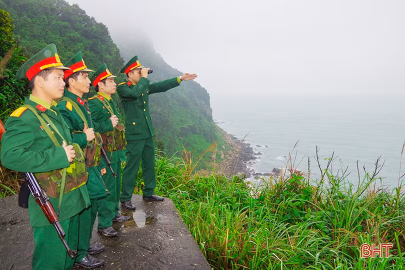 Lực lượng vũ trang Hà Tĩnh xứng danh “Bộ đội Cụ Hồ” trong thời kỳ mới