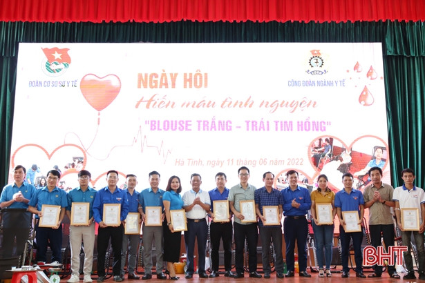 Thu 150 đơn vị máu từ ngày hội “Blouse trắng - trái tim hồng”
