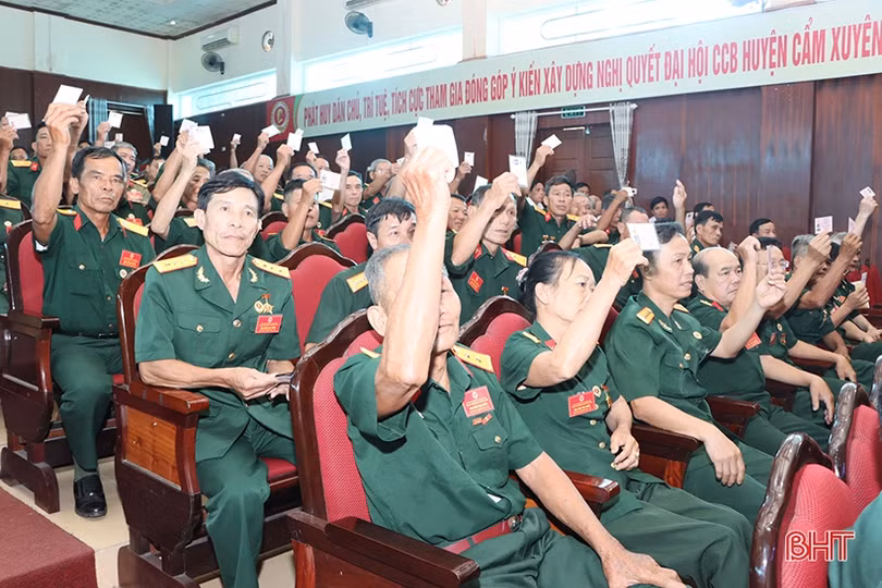 Ông Đặng Xuân Huấn tái giữ chức Chủ tịch Hội CCB huyện Cẩm Xuyên 