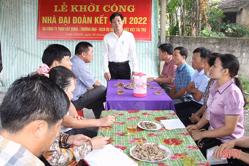 Khởi công xây nhà đại đoàn kết cho hộ nghèo ở Nghi Xuân