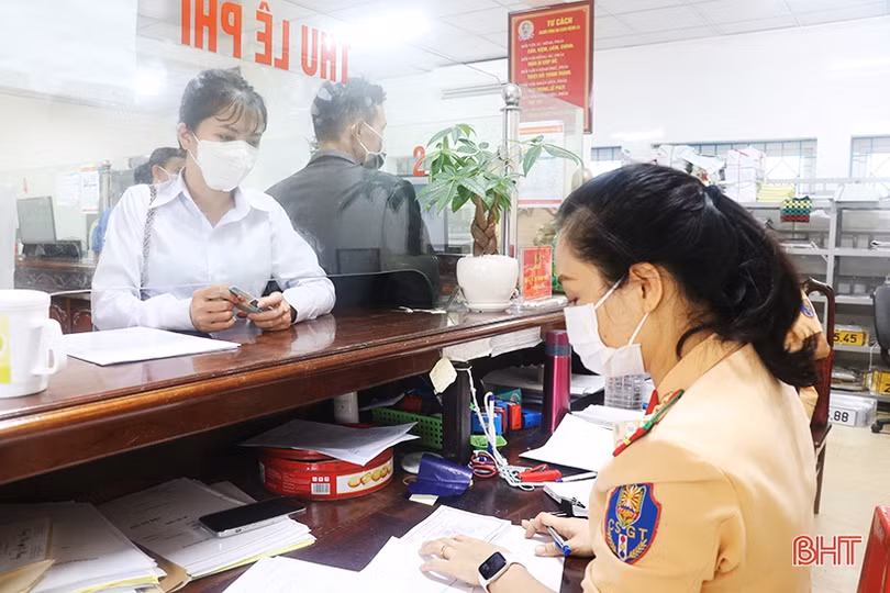 12 đơn vị công an cấp huyện ở Hà Tĩnh đã cấp biển số cho 456 xe ôtô