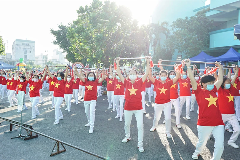 Vinamilk đồng hành cùng người cao tuổi lan tỏa thông điệp “sống khỏe, sống thanh xuân”