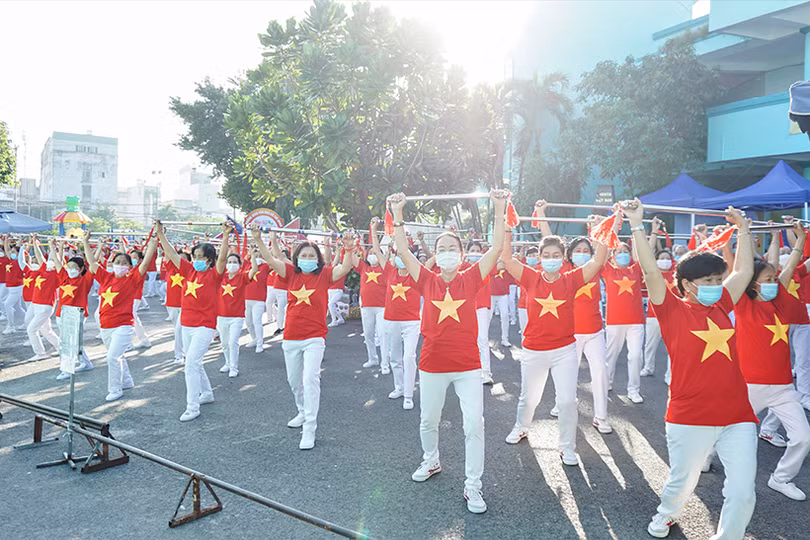 Vinamilk đồng hành cùng người cao tuổi lan tỏa thông điệp “sống khỏe, sống thanh xuân”