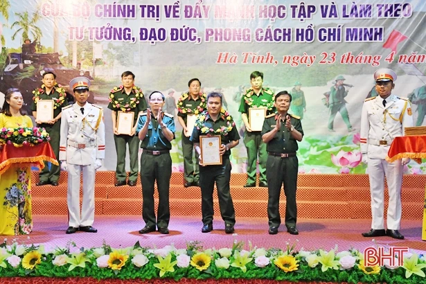 Học Bác giúp chỉ huy trưởng quân sự hoàn thành xuất sắc nhiệm vụ