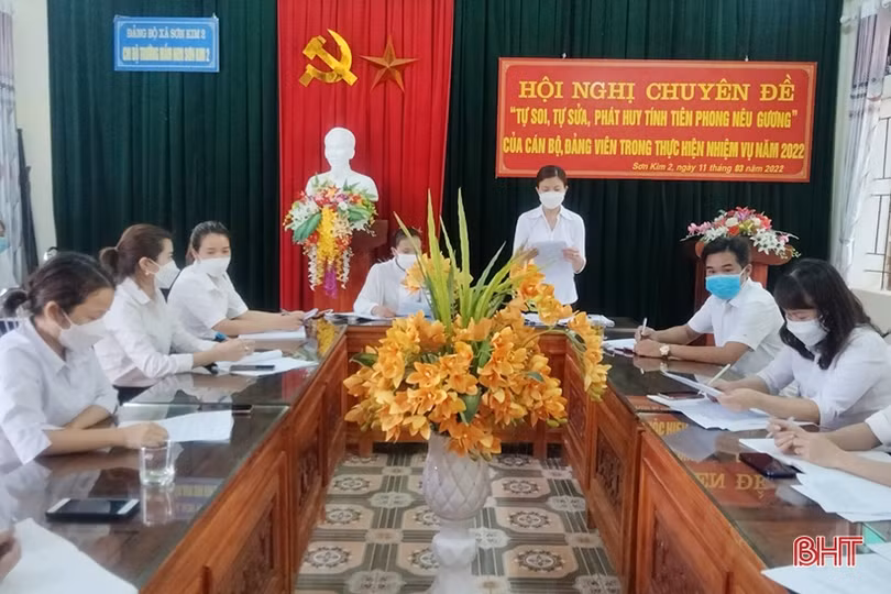 Hà Tĩnh học tập và làm theo Bác bắt đầu từ cán bộ, đảng viên