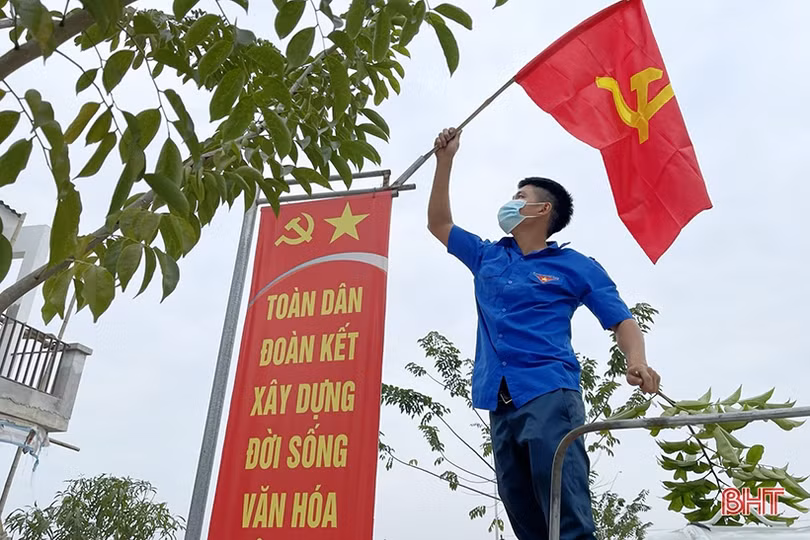 Hà Tĩnh học tập và làm theo Bác bắt đầu từ cán bộ, đảng viên