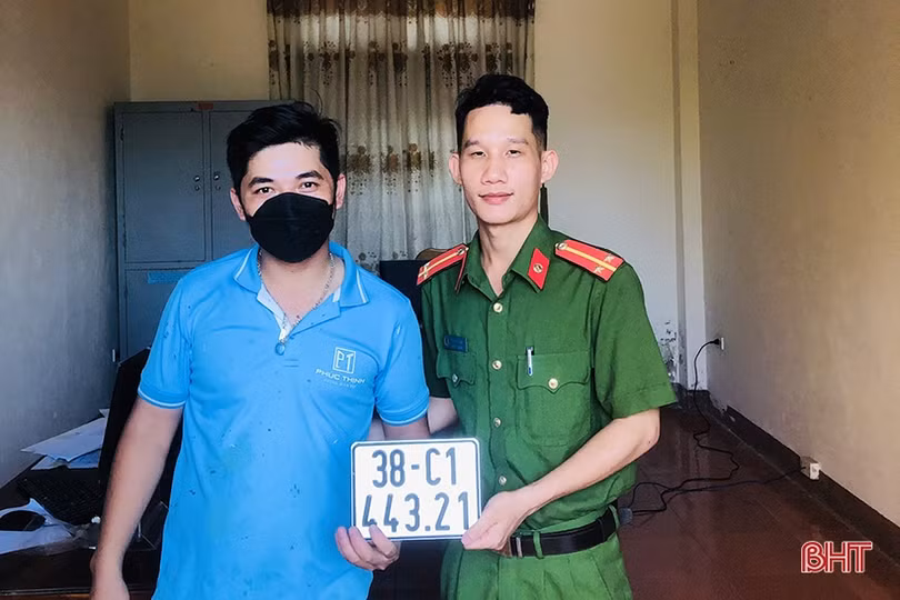 Nhanh chóng, thuận tiện khi đăng ký ô tô, xe máy tại công an cấp huyện, xã ở Hà Tĩnh