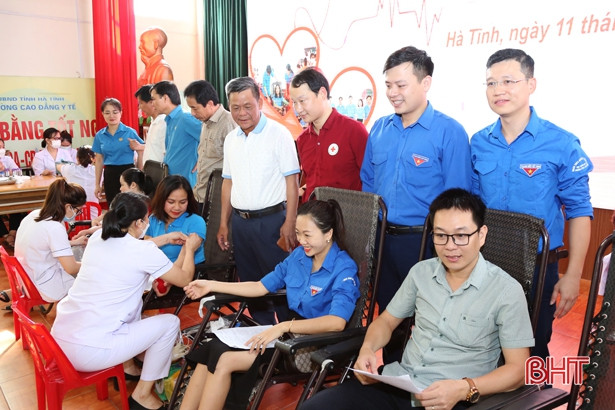 Thu 150 đơn vị máu từ ngày hội “Blouse trắng - trái tim hồng”