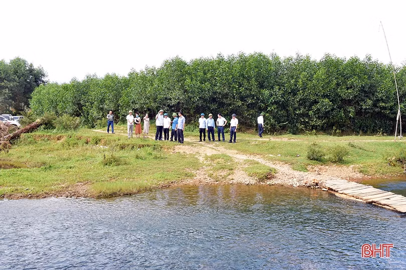 Xác định các hạng mục cần ưu tiên đầu tư để xây dựng NTM ở Hương Khê