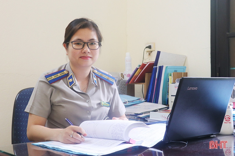 Những "bông hồng thép" của ngành thi hành án dân sự Hà Tĩnh ảnh 2 Những “bông hồng thép” của ngành thi hành án dân sự Hà Tĩnh