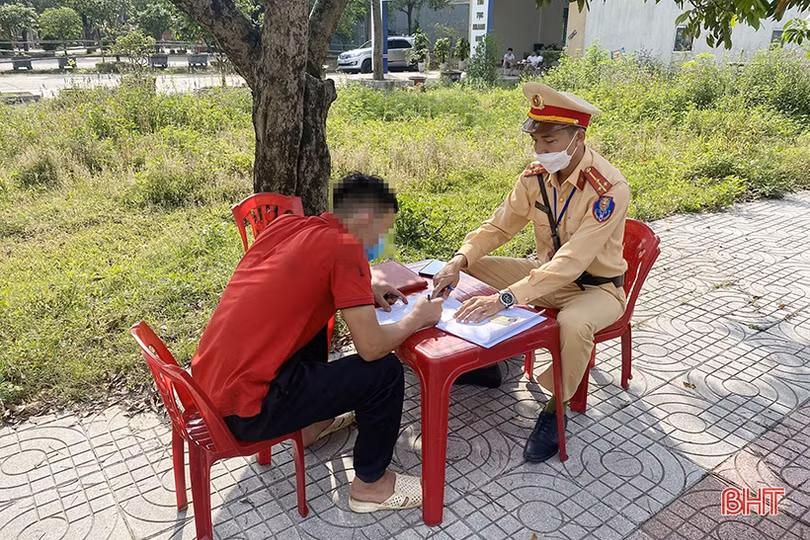 Công an TX Kỳ Anh xử phạt 600 trường hợp vi phạm giao thông
