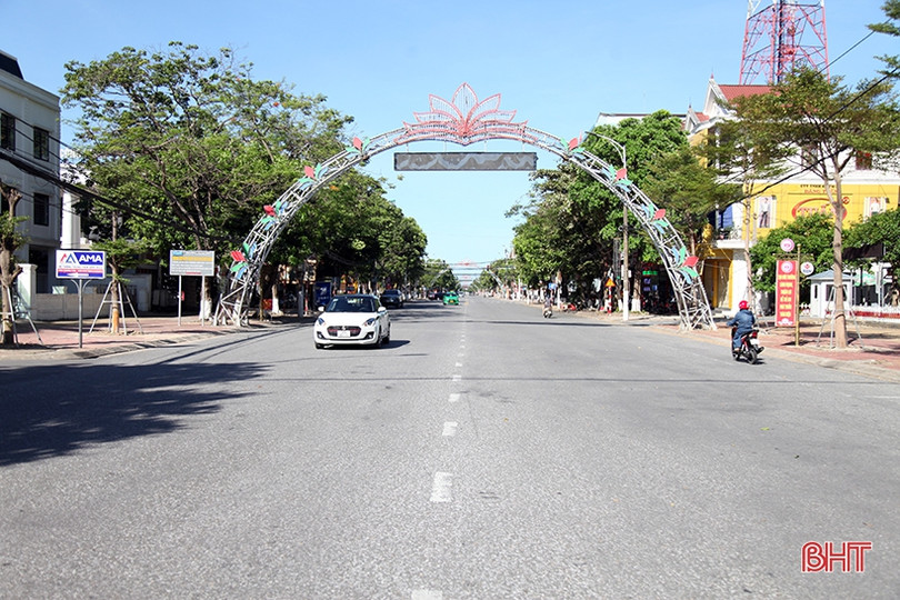 Phân luồng giao thông phục vụ lễ kỷ niệm 65 năm Ngày Bác Hồ về thăm Hà Tĩnh