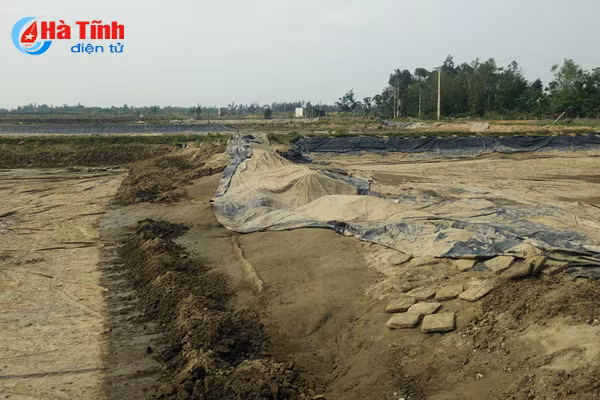 nguoi nuoi tom loc ha thap thom chuan bi mua vu