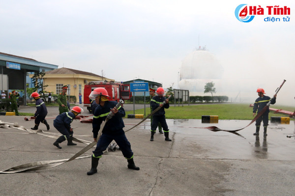dien tap phuong an cuu hoa cuu nan tai tong kho xang dau vung ang
