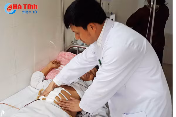 benh vien duc tho phau thuat thanh cong cho benh nhan vo bang quang