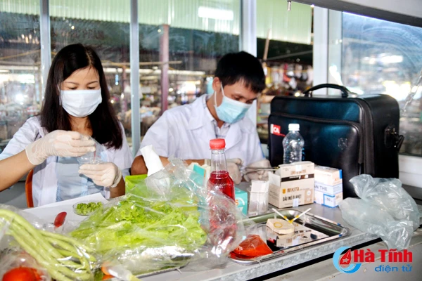 ha tinh khong xay ra ngo doc thuc pham trong 3 thang dau nam