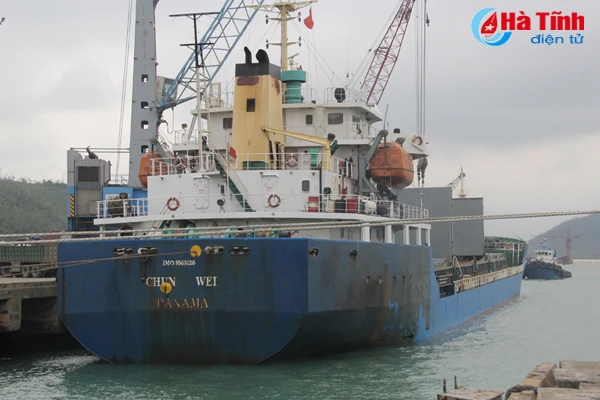 hang hoa qua cang bien ha tinh tang manh