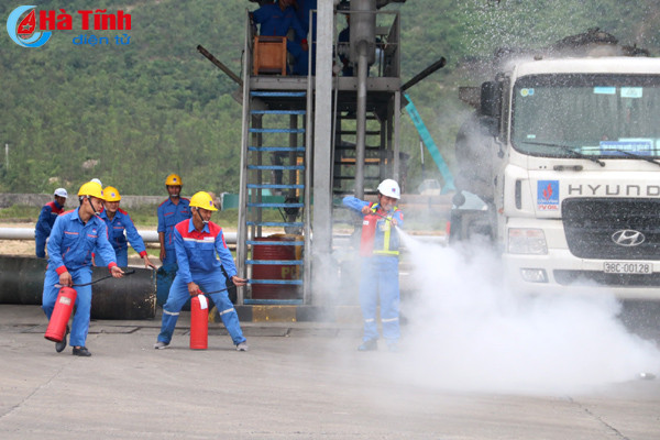 dien tap phuong an cuu hoa cuu nan tai tong kho xang dau vung ang