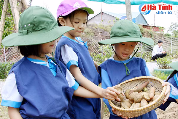 photo mot ngay lam nong tai edufarm tuong son