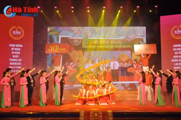 agribank ha tinh ky niem 30 nam ngay thanh lap