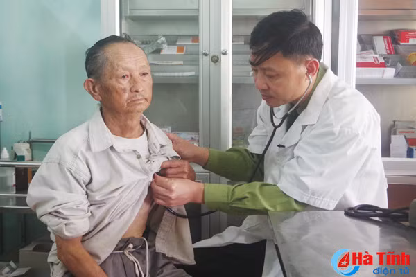 can bo y te bdbp ha tinh nhu la nguoi con cua ban thoong pe