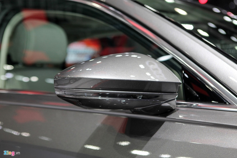 Audi trang bị cho A8 12 cảm biến xung quanh xe, 4 camera 360 độ, camera trước/sau, radar, máy ảnh hồng ngoại nhìn ban đêm, máy quét laser. audi a8l 2018 gia tu 200 000 usd tai thai lan