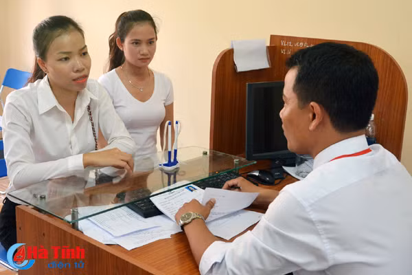 tranh sap bay du hoc xuat khau lao dong tu quang cao vat tren mang