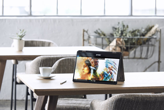 Từ 23/3 đến 23/4, người dùng đặt trước ZenBook Flip 14 trên Lazada sẽ được tặng kèm vali American Tourister 2,8 triệu đồng. 4 mau laptop man hinh vien mong 14 inch tu asus