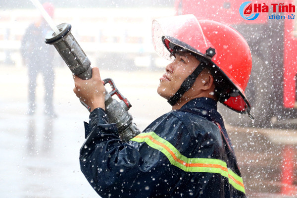 len phuong an doi pho voi tinh huong chay lon tai formosa ha tinh