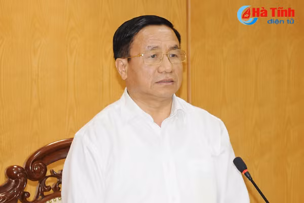 trach nhiem sang tao trong tham muu thuc hien cac nhiem vu chinh tri