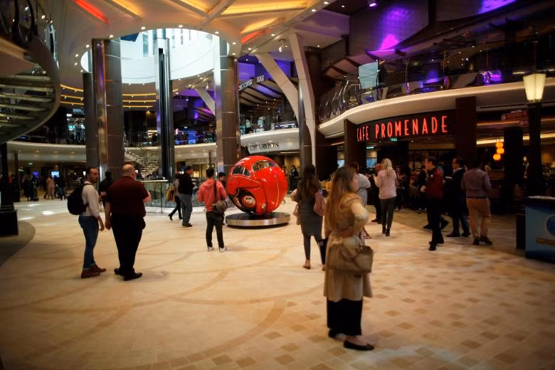 muc so thi sieu du thuyen lon nhat the gioi