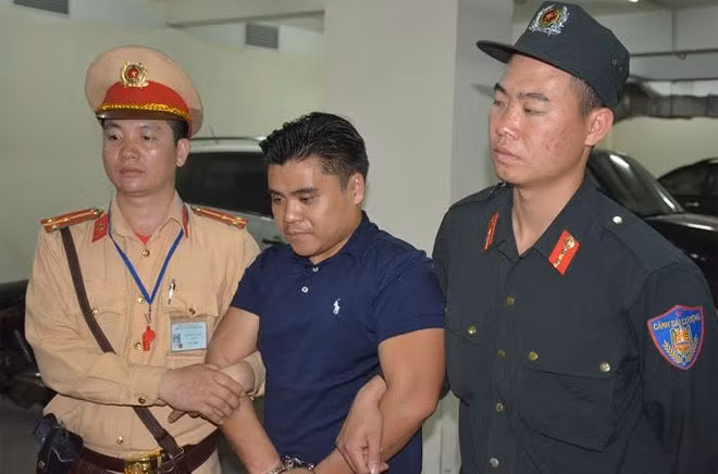 o to bien lao em 100 banh heroin