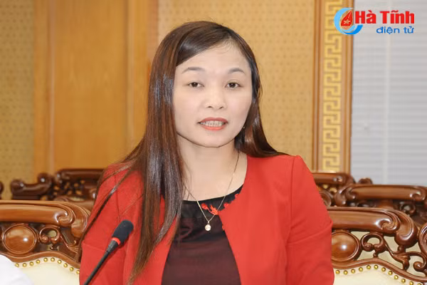 trach nhiem sang tao trong tham muu thuc hien cac nhiem vu chinh tri