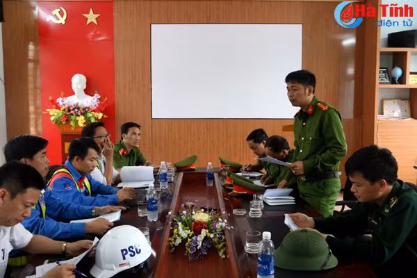 dien tap phuong an cuu hoa cuu nan tai tong kho xang dau vung ang