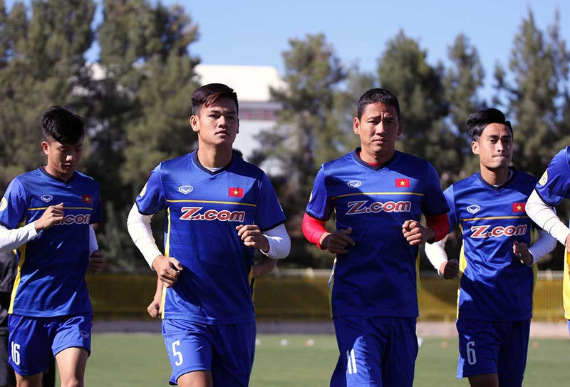 tuyen viet nam tap trung ren chien thuat truoc tran gap jordan