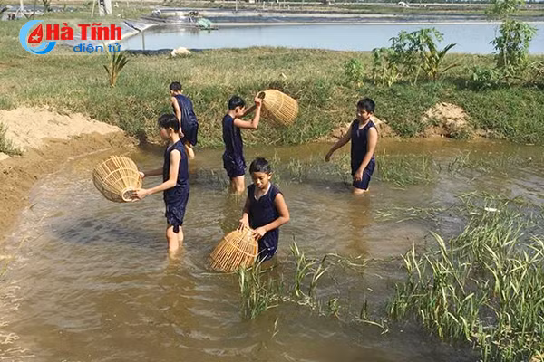 photo mot ngay lam nong tai edufarm tuong son