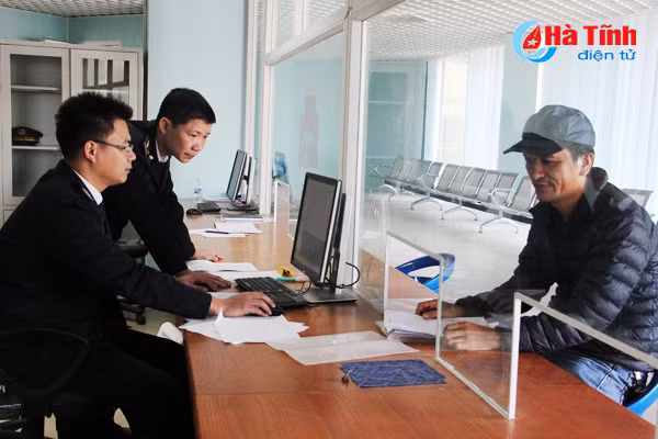 ha tinh thue xuat nhap khau quy i 2018 dat hon 1 215 ty dong