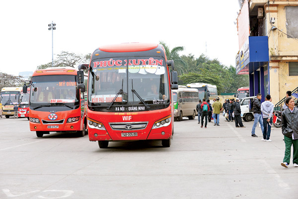 Quá trình rà soát những điều kiện nào không phù hợp với Luật Đầu tư, gây khó khăn cho việc gia nhập thị trường,doanh nghiệp không thể thực hiện được sẽ cắt bỏ ngay trong năm nay. (Trong ảnh: Bến xe Mỹ Đình) - Ảnh: Tạ Tôn bo gtvt se cat hon 60 dieu kien kinh doanh