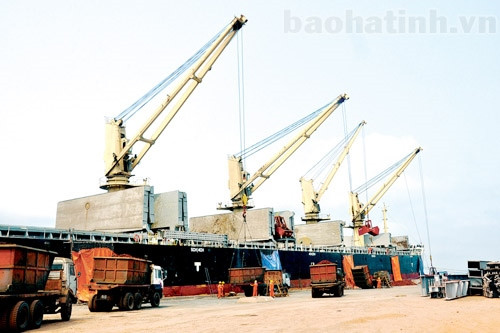 Vũng Áng xuân về... ảnh 1