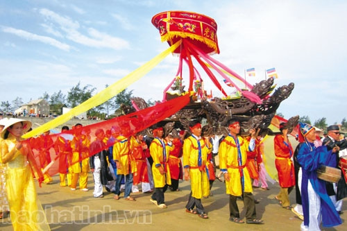 Lễ hội cầu ngư của ngư dân Cửa Nhượng (Cẩm Xuyên)