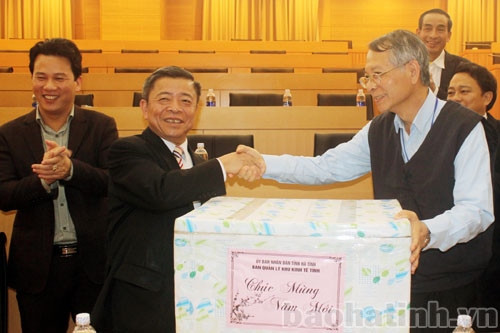 Phấn đấu quý 4/2015, Hà Tĩnh có sản phẩm thép đầu tiên ra lò ảnh 4