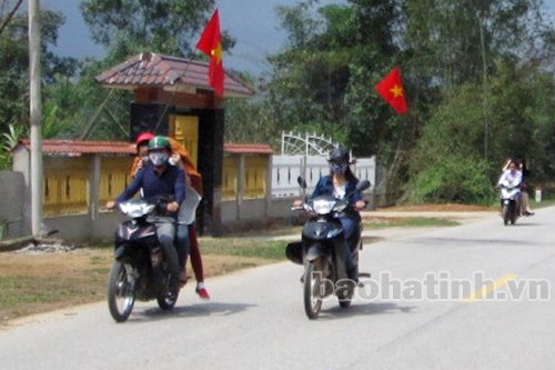 Du xuân với... "đầu trần"! ảnh 1