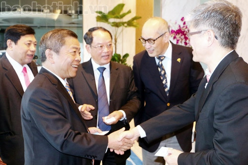 Phát triển nhanh, bền vững gắn với nâng cao đời sống nhân dân ảnh 2