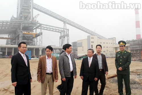 Phấn đấu quý 4/2015, Hà Tĩnh có sản phẩm thép đầu tiên ra lò ảnh 2