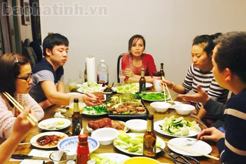 Người Hà Tĩnh vui đón Tết ở nước ngoài ảnh 6